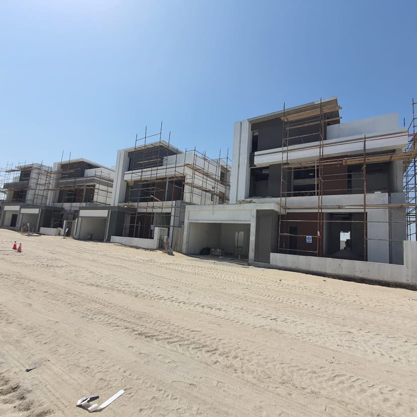 Paradise Hills construction — photo 35