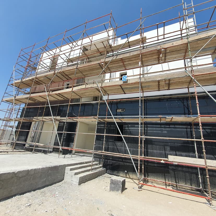 Paradise Hills construction — photo 31