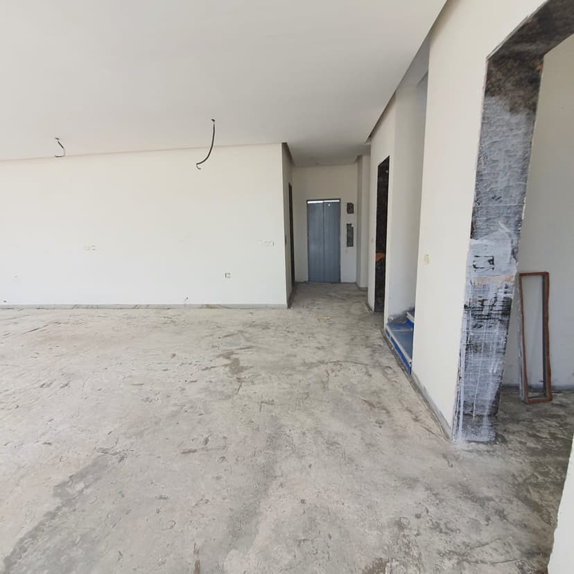 Paradise Hills construction — photo 34