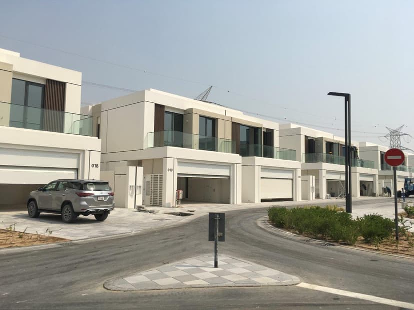 Mohammed Bin Rashid Al Maktoum City District One- C Villas construction — photo 8
