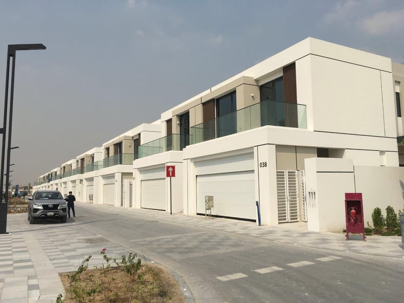 Mohammed Bin Rashid Al Maktoum City District One- C Villas construction — photo 9