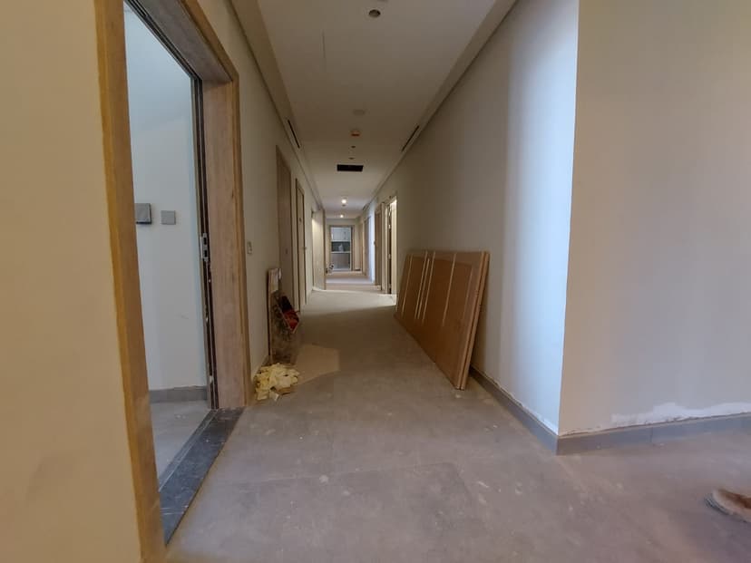 Peninsula One construction — photo 23