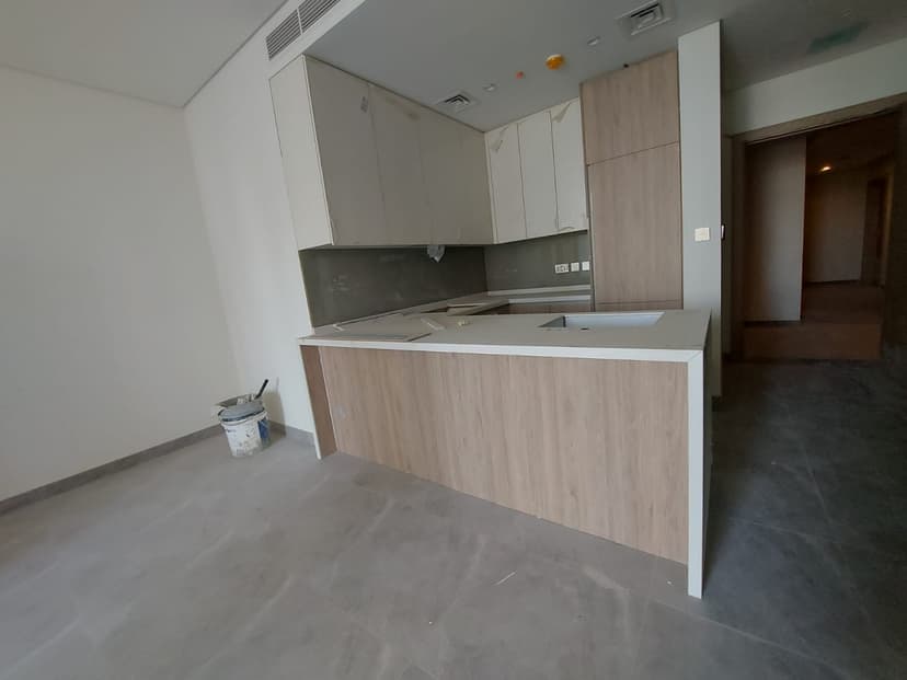 Peninsula One construction — photo 20