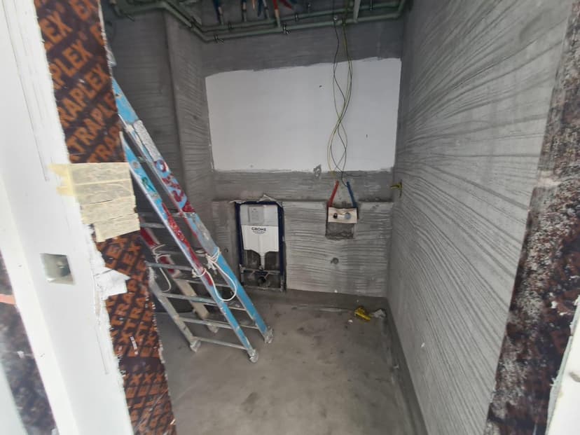 Luxury Family Residence construction — photo 26