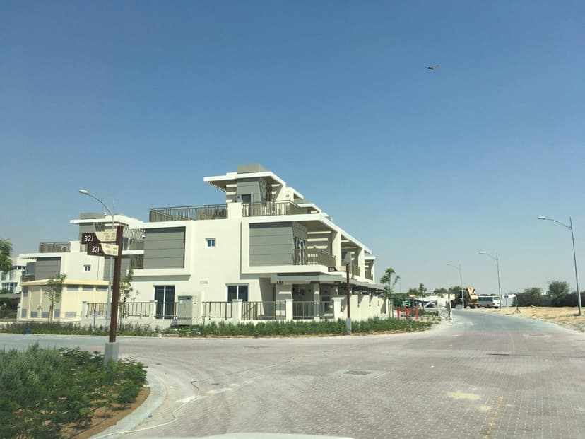 DAMAC Hills (2) - Amargo 2 construction — photo 3