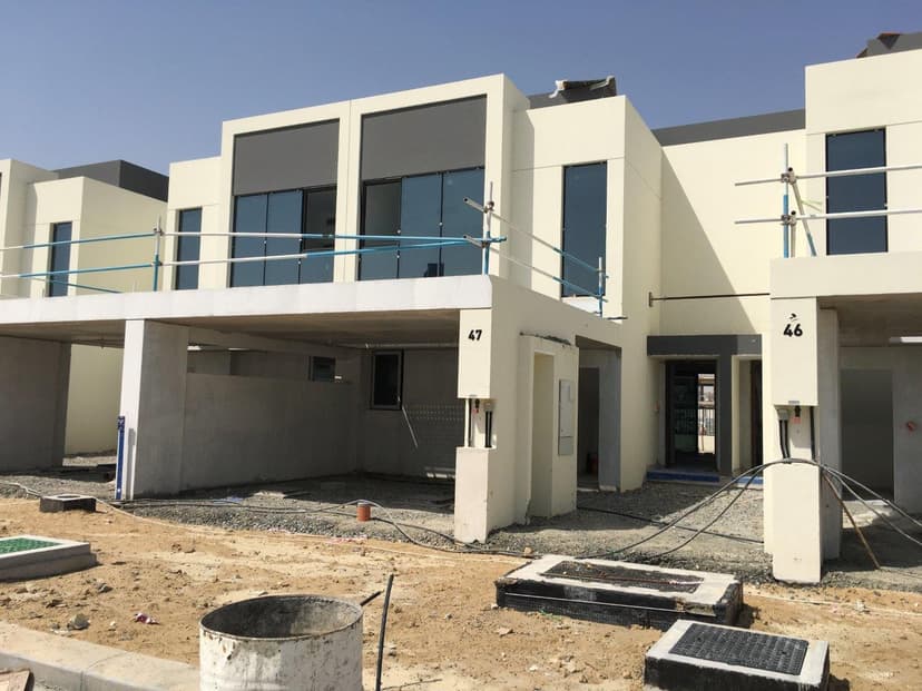 Shams Townhouses construction — photo 14