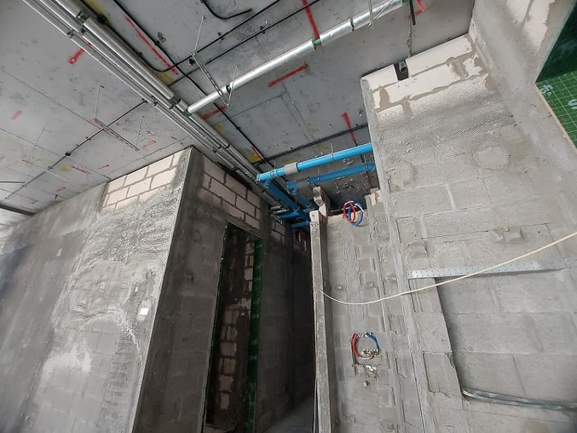 Luxury Family Residence III construction — photo 22