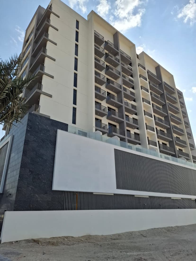 Azizi Amber construction — photo 9