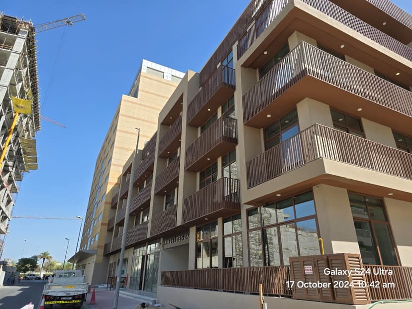 La Residenza construction — photo 1