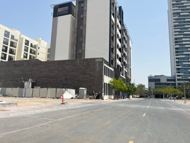 Maya Residences 5 construction — photo 12