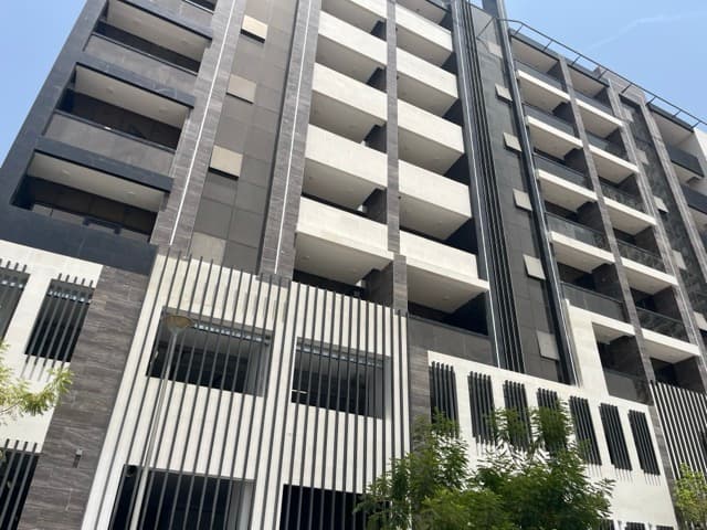 Maya Residences 5 construction — photo 10