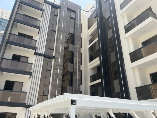 Maya Residences 5 construction — photo 13