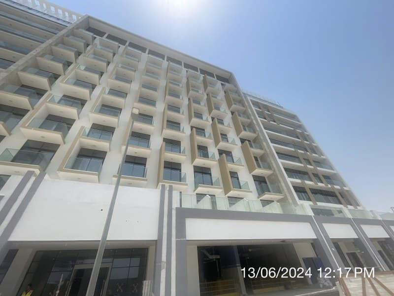 Azizi Riviera 61 construction — photo 15