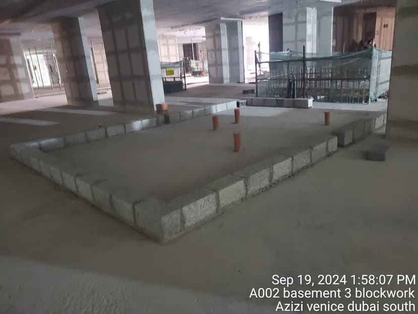 Azizi Venice 2 construction — photo 42