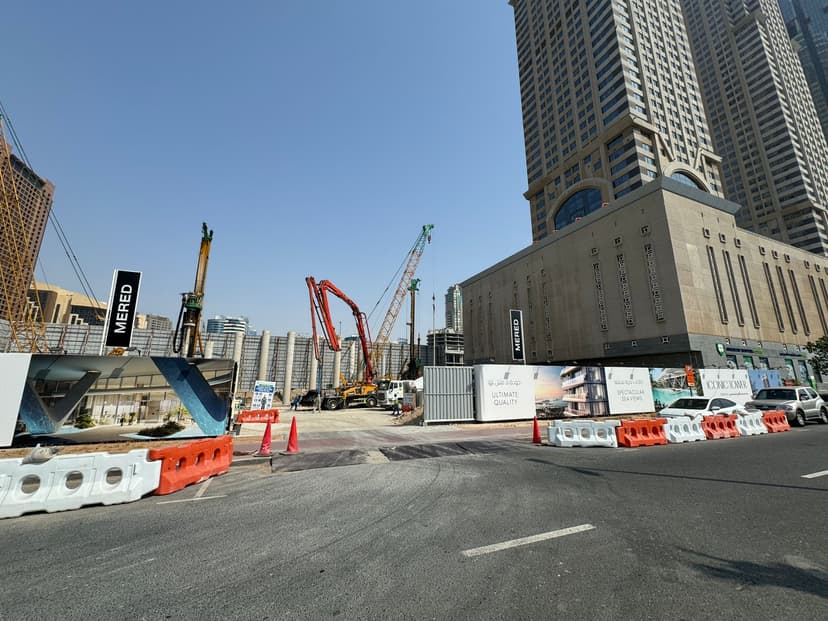 Iconic construction — photo 45