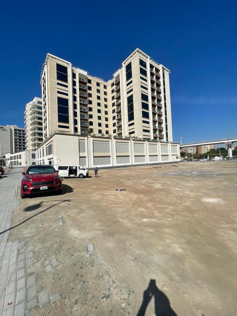 Azizi Neila construction — photo 16