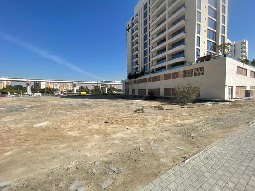 Azizi Neila construction — photo 15