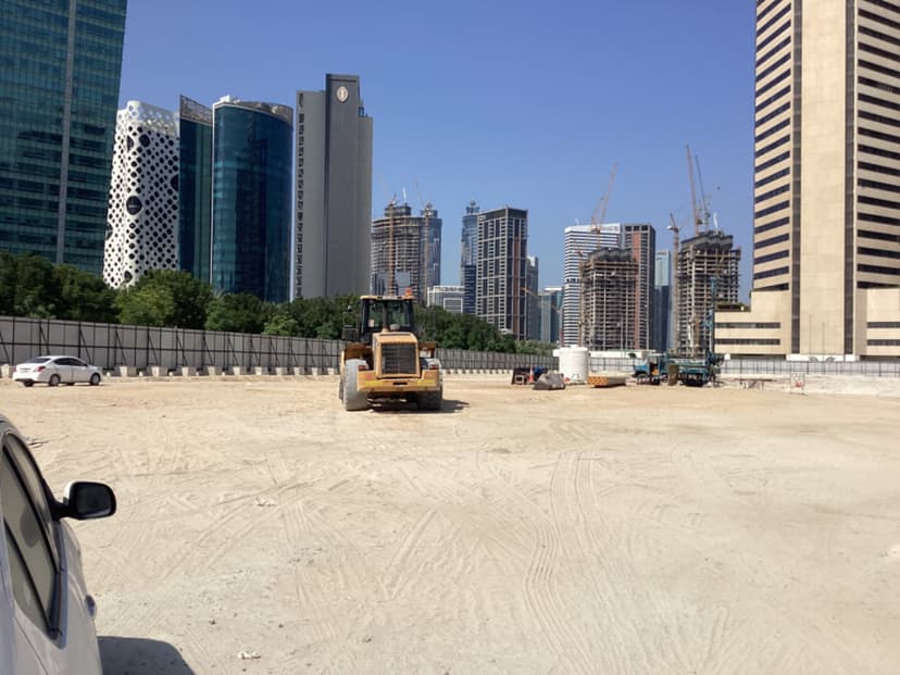 Binghatti Skyrise construction — photo 15