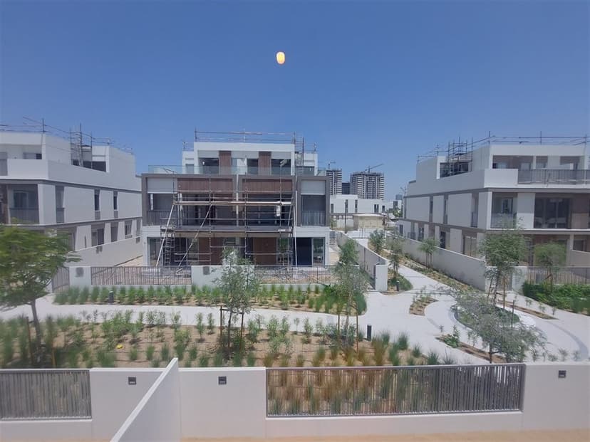 Aura construction — photo 23