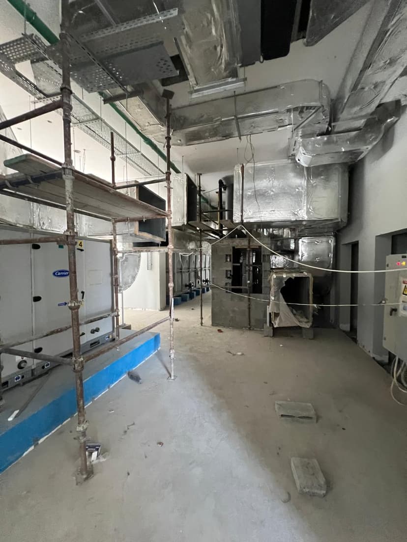 Luxury Family Residence construction — photo 14
