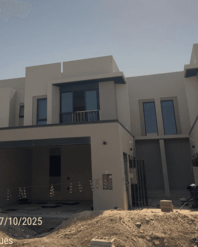 Jebel Ali Village Townhouses - Phase 2 construction — photo 21