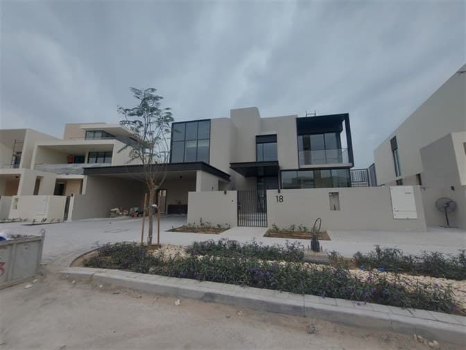 Address Hillcrest construction — photo 37