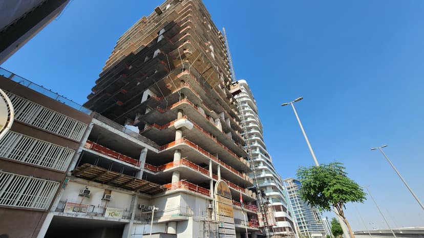 Luxury Family Residence III construction — photo 15