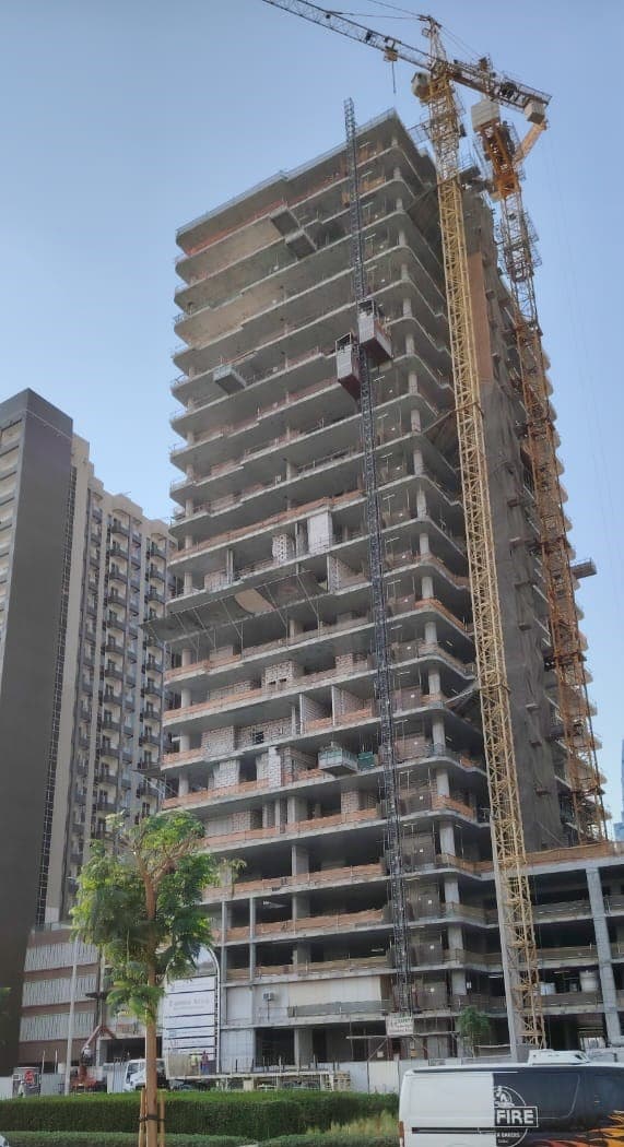 Luxury Family Residence III construction — photo 17