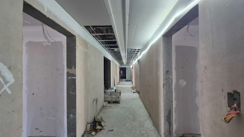 The EDGE construction — photo 42