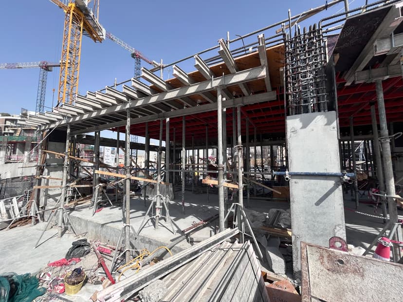 The Melgrano construction — photo 16