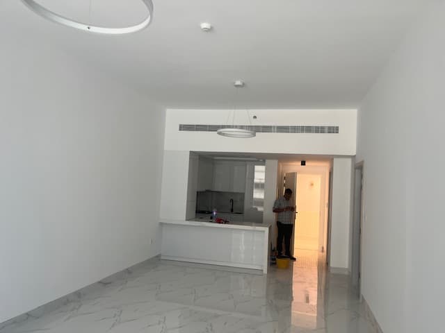 Lumina Vista Residences construction — photo 13