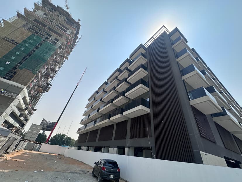 Emerald Vision Tower construction — photo 6