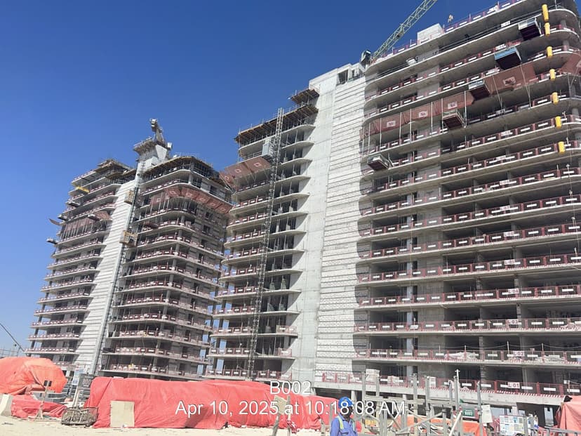 Azizi Venice 5 construction — photo 34