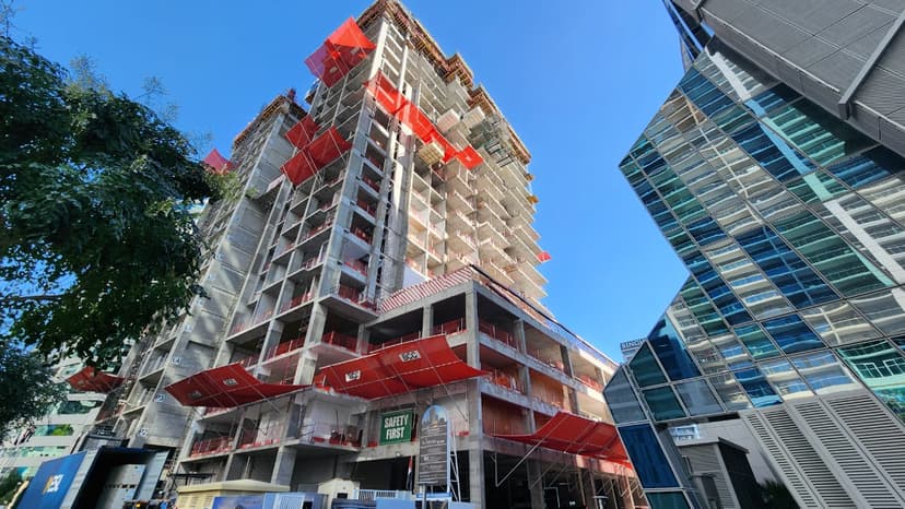 The Crestmark construction — photo 19