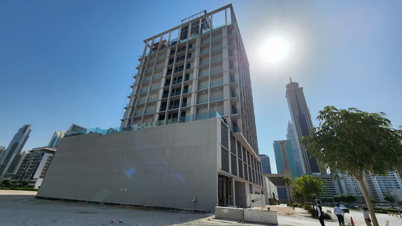 Hyde Walk Residence by Imtiaz construction — photo 2