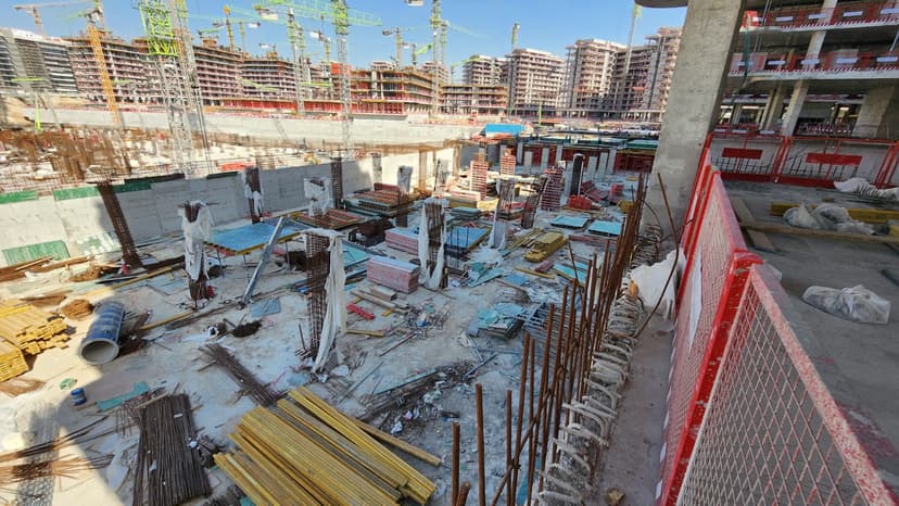 Azizi Venice 10 construction — photo 22