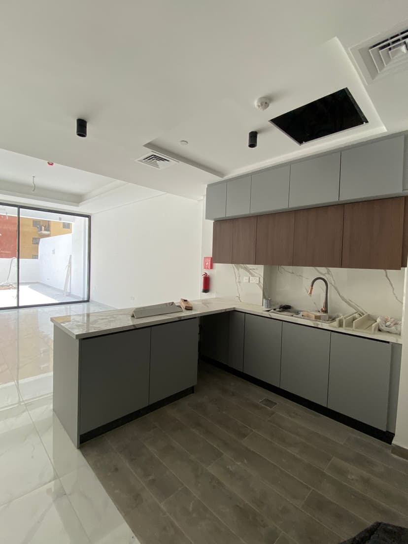 Iliyaa 5 construction — photo 25