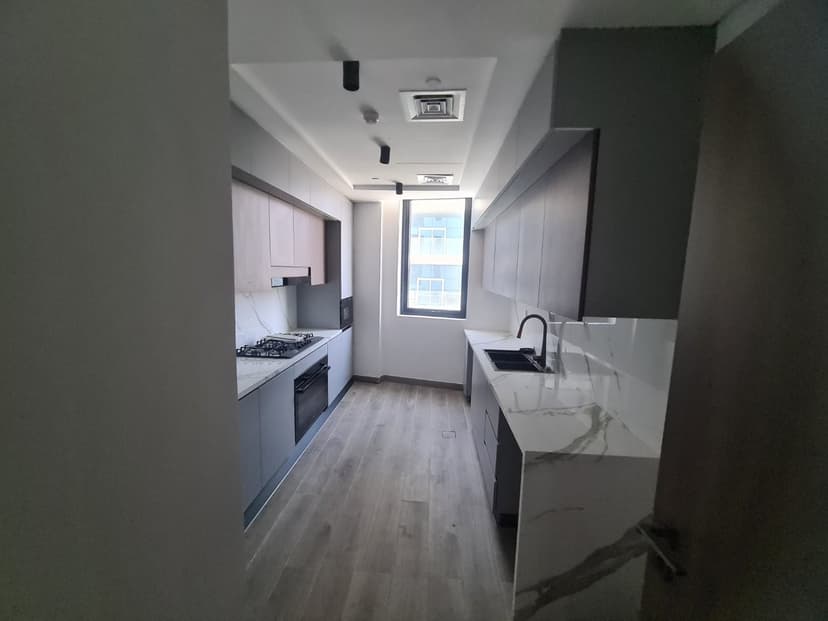 Iliyaa 5 construction — photo 3