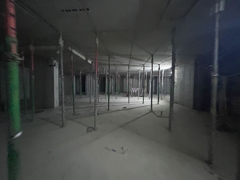 Azizi Jewel construction — photo 13