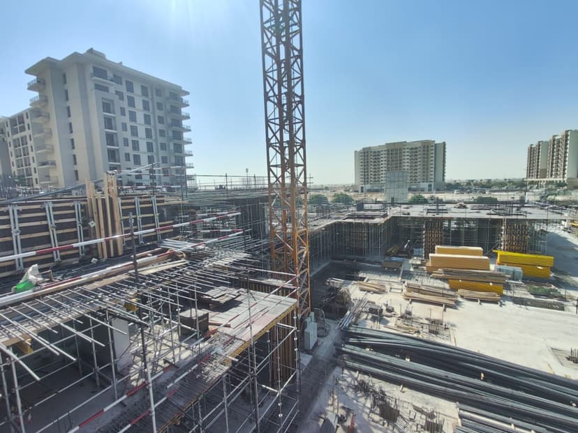 Lana on the Park construction — photo 14