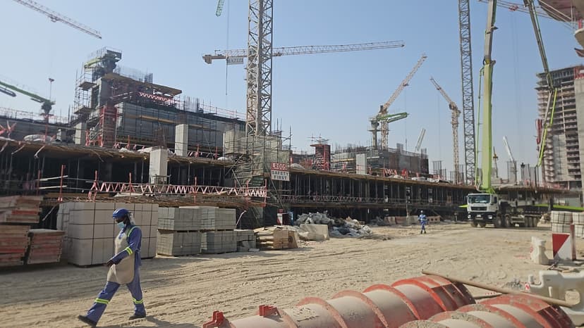 Azizi Venice 11 construction — photo 5