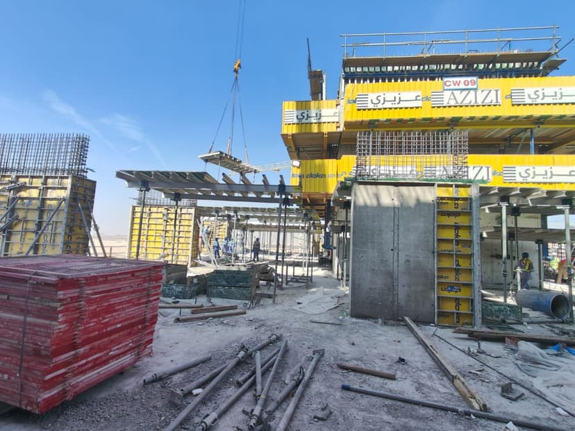 Azizi Venice 13 construction — photo 13