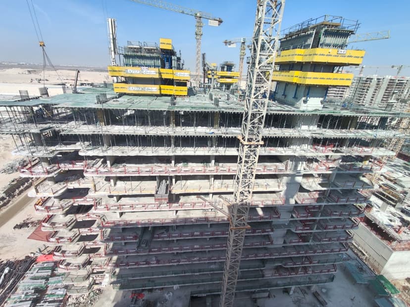 Azizi Venice 13 construction — photo 19