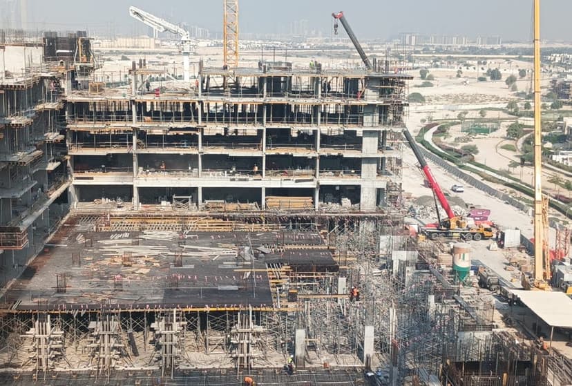 Vida Residences Club Point construction — photo 28