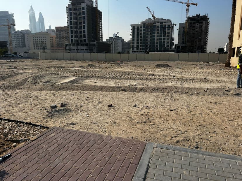 Rose Gardens 1 construction — photo 24