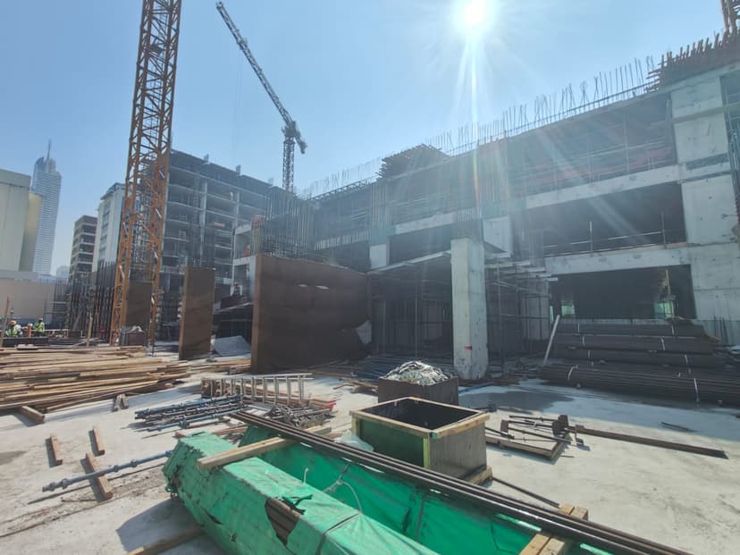 Rose Gardens 1 construction — photo 17