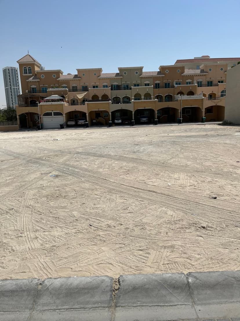 Veda by AUM One Real Estate Development construction — photo 10