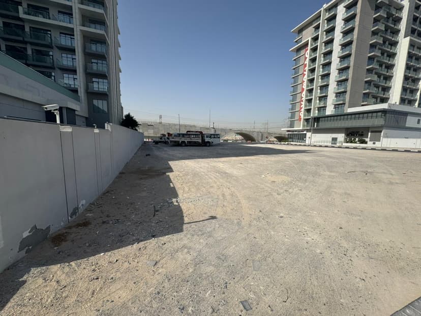 Gate Royale Residences construction — photo 6