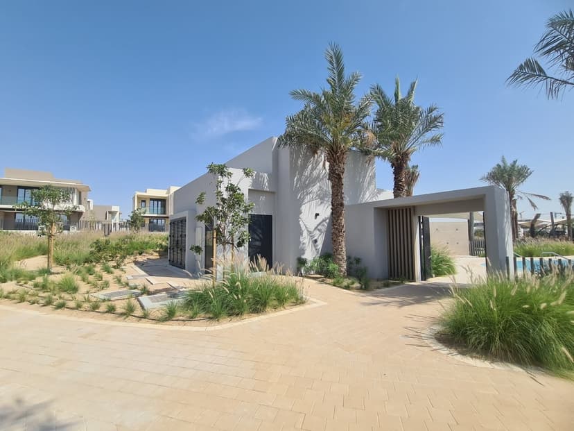 Jebel Ali Village construction — photo 6