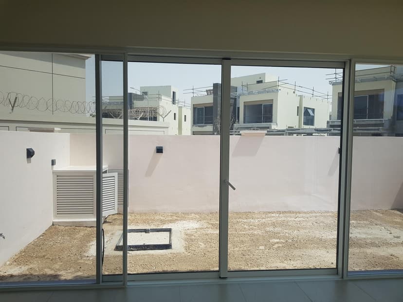 DAMAC Lagoons - Nice 1 construction — photo 7